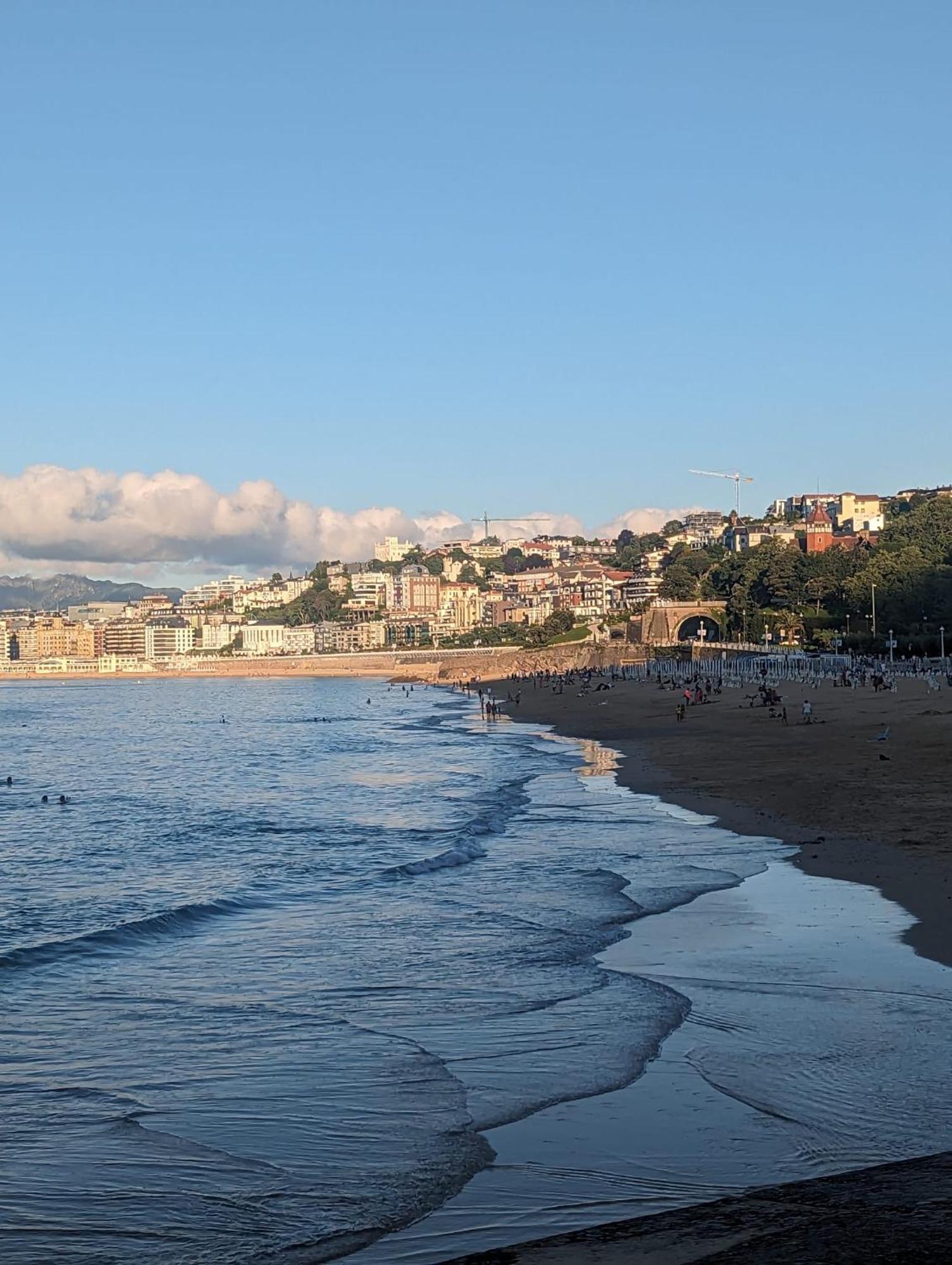 New Apartment & Terrace. Steps To Ondarreta Beach Anorga-Lugariz Luaran gambar