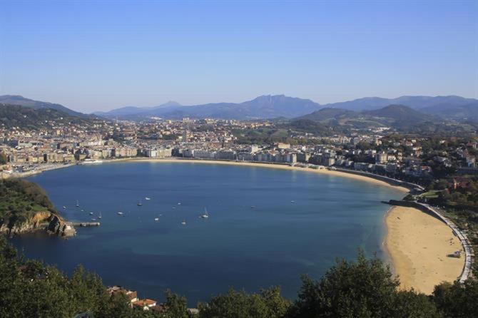 New Apartment & Terrace. Steps To Ondarreta Beach Anorga-Lugariz Luaran gambar